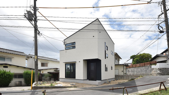 広島市佐伯区千同注文住宅完成外観を撮影2018.0825