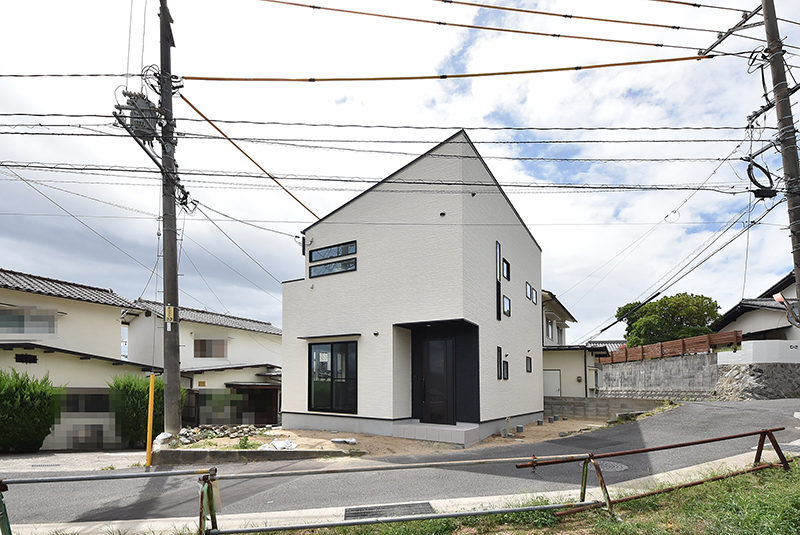 広島市佐伯区千同注文住宅完成外観を撮影2018.0825
