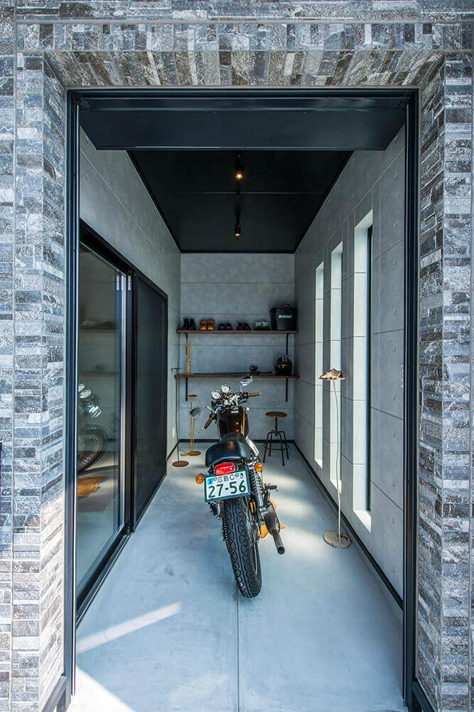 バイクガレージのある家 佐伯区城山 注文住宅自由設計の住むりえ実例集